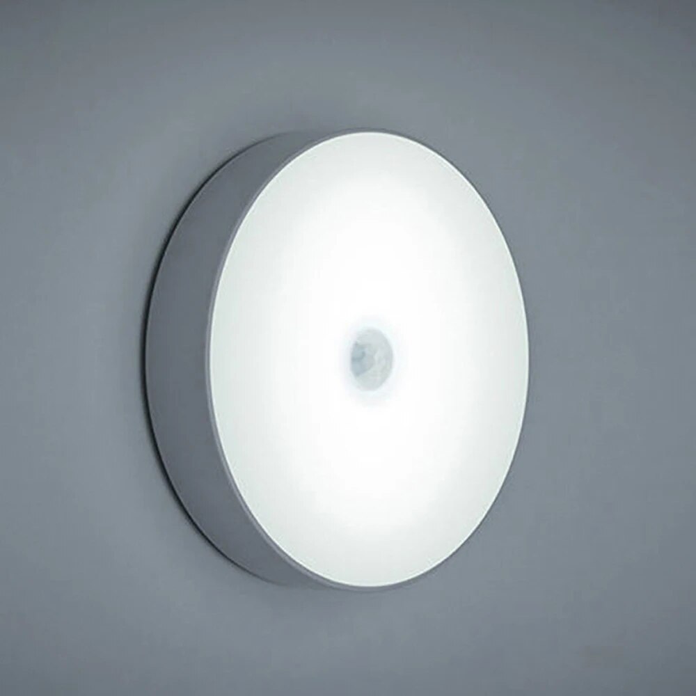 Lâmpada LED com Sensor de Movimento